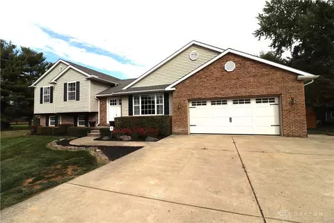 10954 Putnam Rd, Englewood, OH 45322