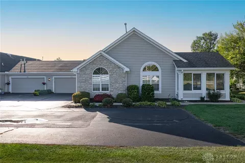 1636 Turnberry Village Dr, Washington Township, OH 45458