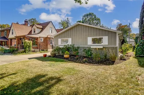 324 Claranna Ave, Oakwood, OH 45419