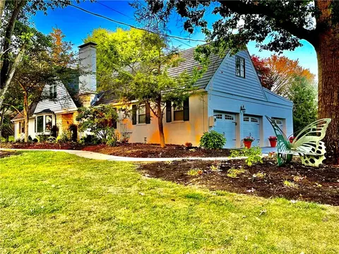 7400 Willowbrook Ln, Cincinnati, OH 45237 photo 2