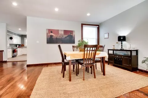 569 Torrence Ln, Cincinnati, OH 45208 photo 7
