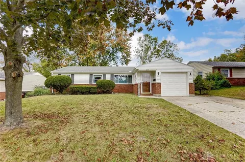 217 Blair Dr, Fairborn, OH 45324
