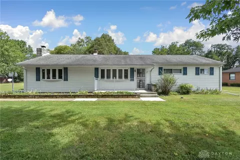 3684 Cloverdale Rd, Medway, OH 45341