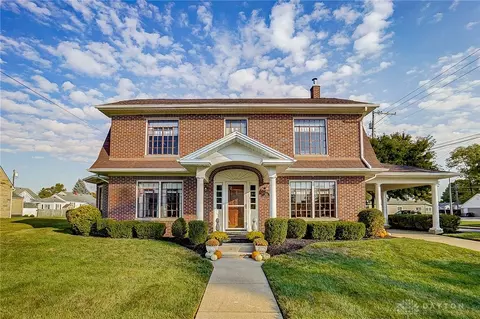 328 E Walnut St, Covington, OH 45318