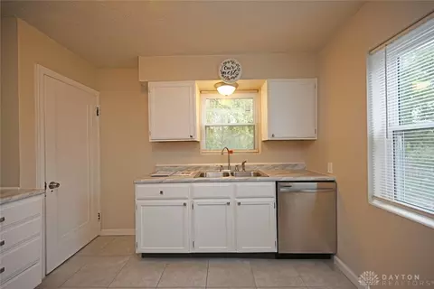 6652 Plainfield Rd, Cincinnati, OH 45236 photo 19