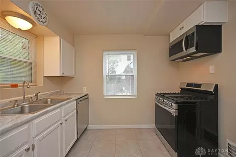 6652 Plainfield Rd, Cincinnati, OH 45236 photo 20
