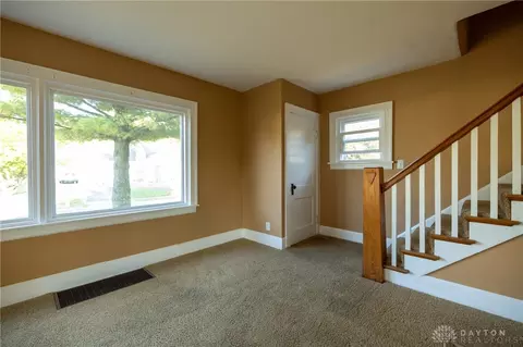 320 Roseland Ave, Springfield, OH 45503 photo 4