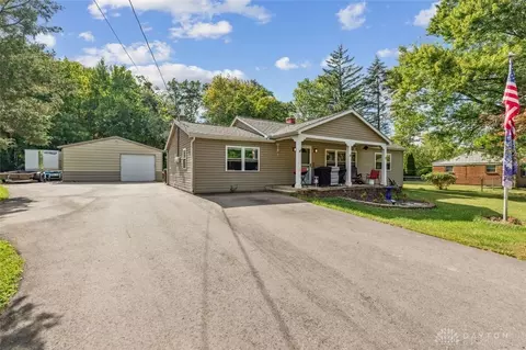 6811 Clarawill Dr, Loveland, OH 45140