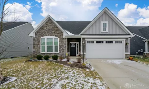 2191 Schmidt Dr, Beavercreek, OH 45434