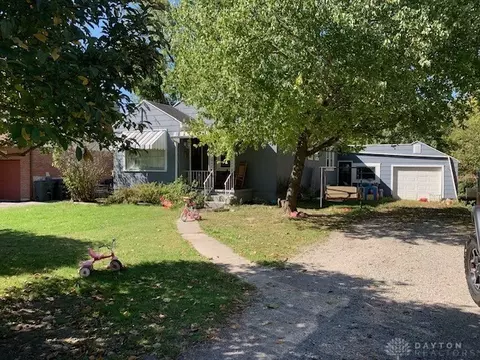 843 N 11th St, Miamisburg, OH 45342