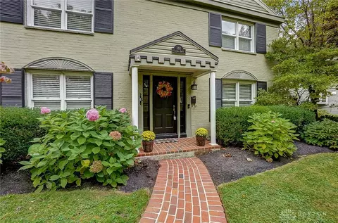 380 Chatham Dr, Kettering, OH 45429 photo 4