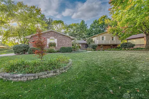 2829 Homeway Dr, Dayton, OH 45434