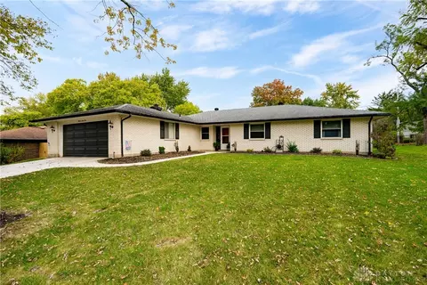 1565 Ambridge Rd, Dayton, OH 45459