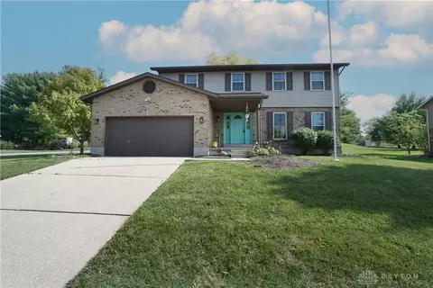 5289 Crossbridge Dr, West Chester, OH 45069