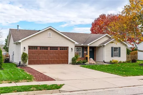 2771 Huntington Dr, Troy, OH 45373