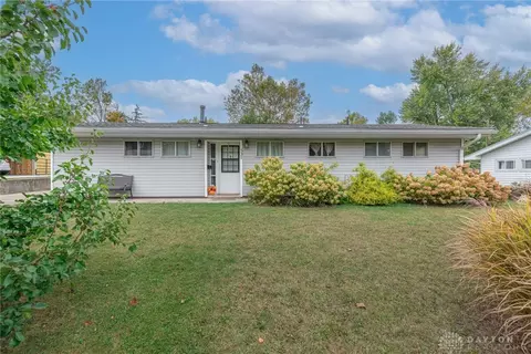 531 Chaucer Rd, Dayton, OH 45431