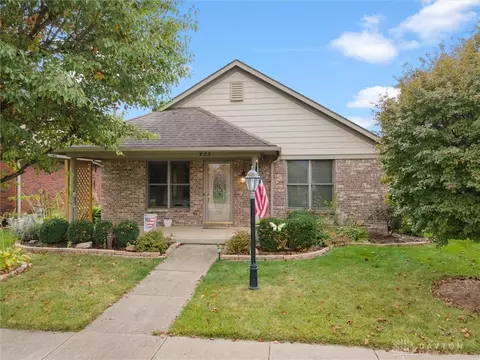 923 Cannondale Ave, Xenia, OH 45385
