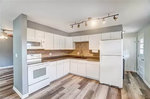 3031 Regent St, Kettering, OH 45409 photo 14