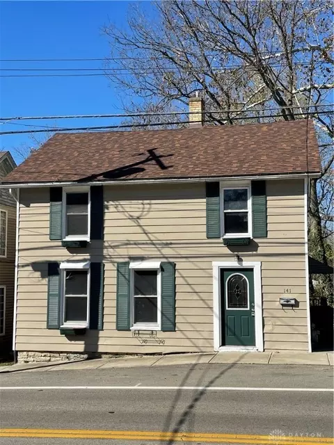 141 S Riverside Dr, Batavia, OH 45103