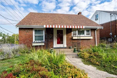 46 Baker Ave, Cincinnati, OH 45217