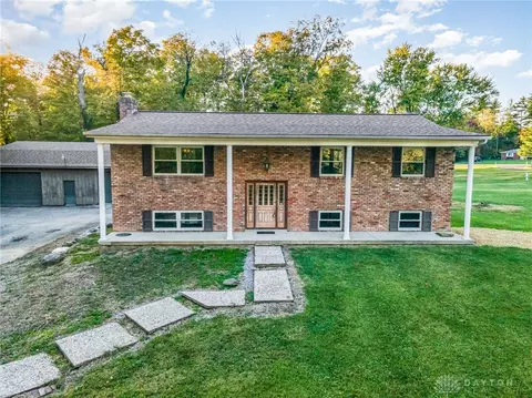 7033 Hopkins Rd, Maineville, OH 45039