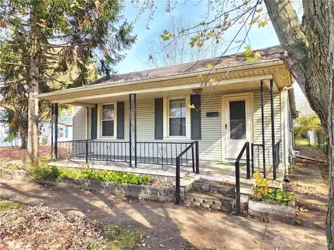 285 Center St, Xenia, OH 45385