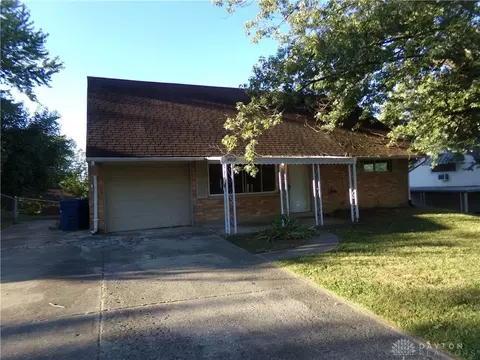 4918 Neptune Ln, Dayton, OH 45424