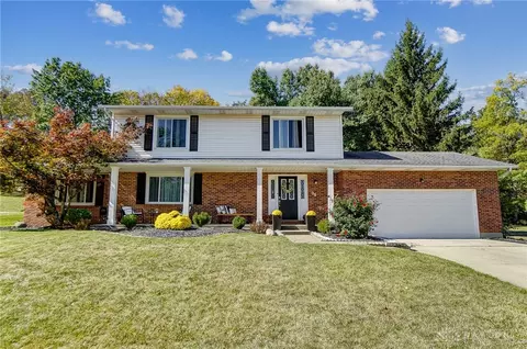 35 Lora Ln, Hamilton, OH 45013