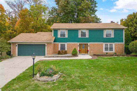 7740 Stanley Mill Dr, Centerville, OH 45459