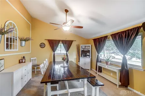 4008 Glenheath Dr, Kettering, OH 45440 photo 9