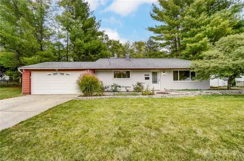4008 Glenheath Dr, Kettering, OH 45440 photo 2