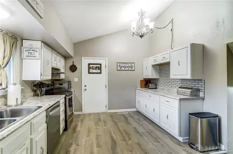 4008 Glenheath Dr, Kettering, OH 45440 photo 15
