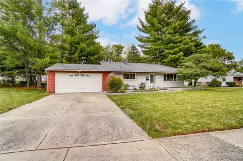 4008 Glenheath Dr, Kettering, OH 45440 photo 3
