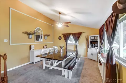4008 Glenheath Dr, Kettering, OH 45440 photo 8