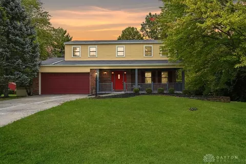 7936 Hunters Ridge Dr, West Chester, OH 45069