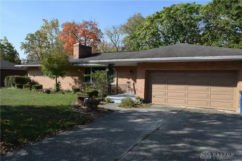 3231 Hillpoint Ln, Dayton, OH 45414