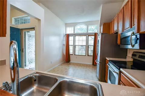 1452 Glenn Abbey Dr, Kettering, OH 45420 photo 12