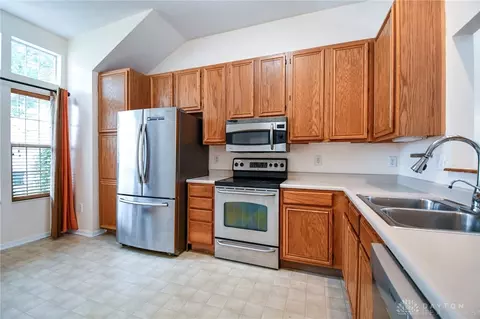 1452 Glenn Abbey Dr, Kettering, OH 45420 photo 8