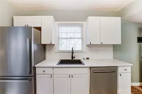 1574 Fulton Ave, Springfield, OH 45505 photo 8