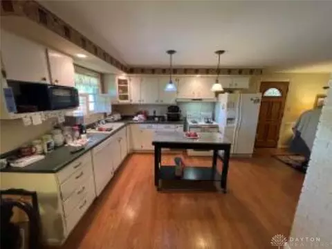 3155 Meadow Wood Dr, Springfield, OH 45505 photo 11