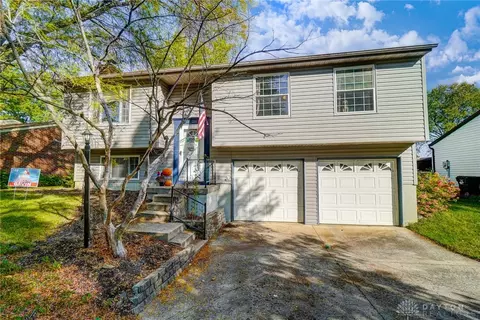 2934 Kimberly Dr, Maineville, OH 45039 photo 2