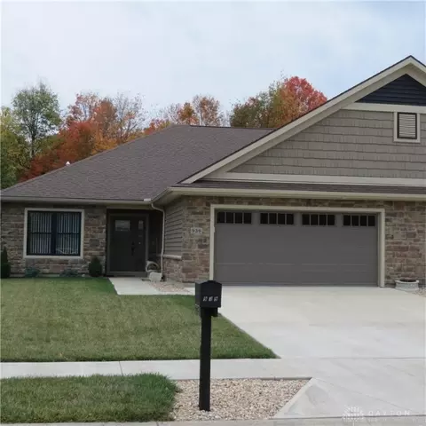 939 Winter Ridge Dr, Sidney, OH 45365