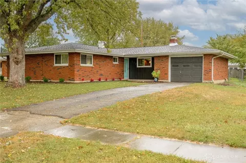 327 Hollywood Blvd, Xenia, OH 45385