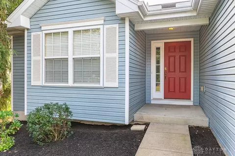1355 Stableview Cir, Maineville, OH 45039 photo 3