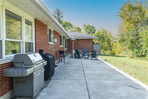 3461 Stonebridge Rd, Dayton, OH 45419 photo 6