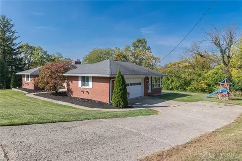 3461 Stonebridge Rd, Dayton, OH 45419 photo 4