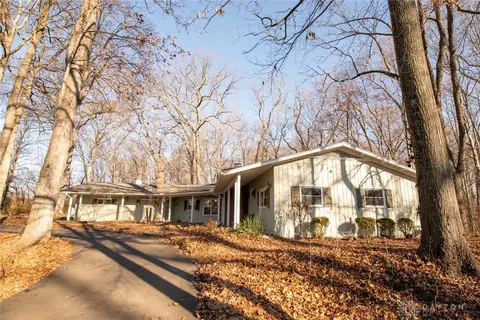 1305 Ridgewood Dr, Troy, OH 45373