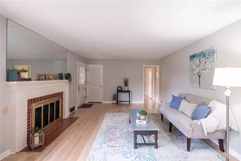 1978 Westgate Rd, Springfield, OH 45504 photo 4