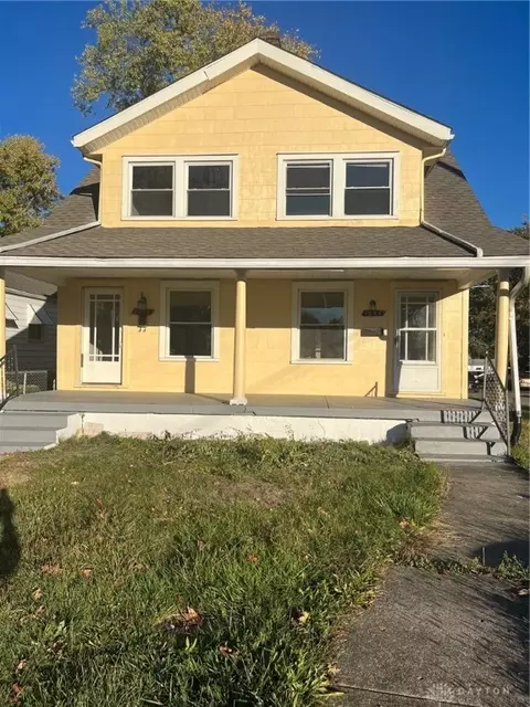 1682-1684 Hearthstone Dr, Dayton, OH 45410