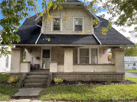 402 N State Line St, Union City, OH 45390